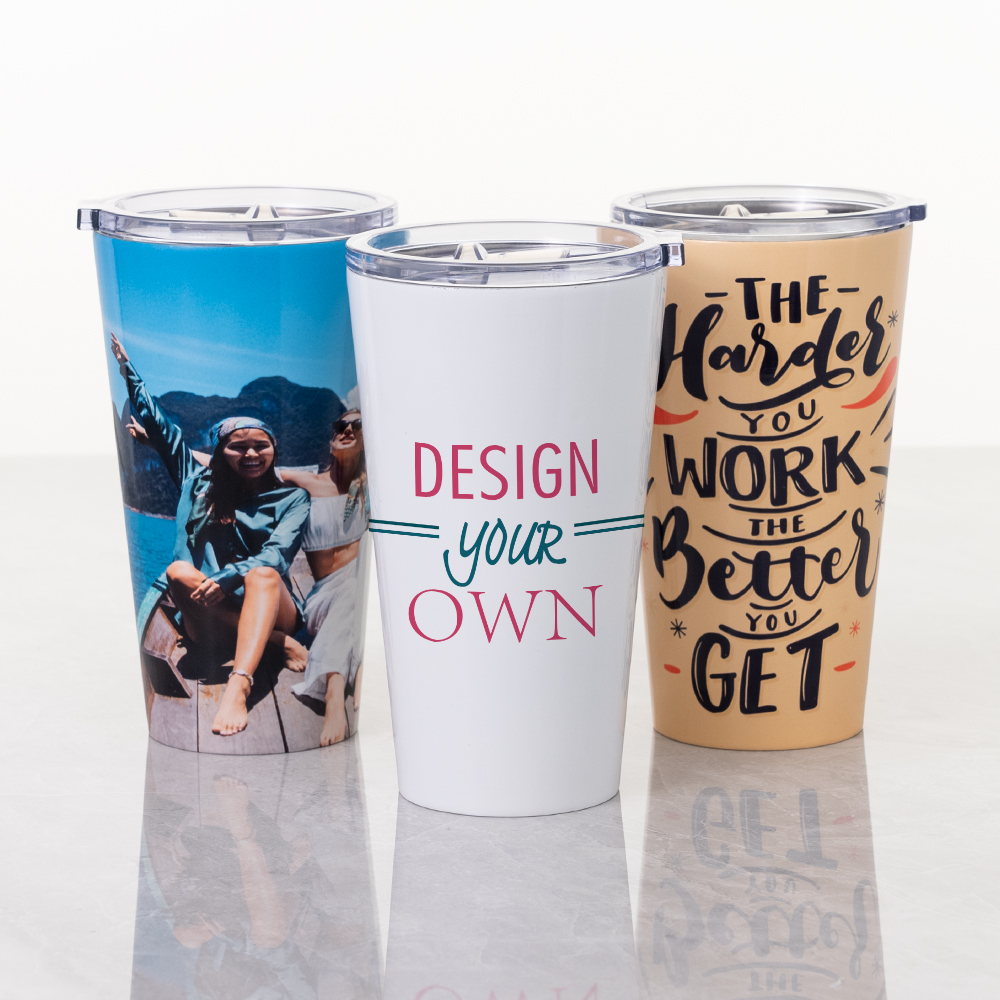 Premium PSD  16 oz glass beer cup mockup, front view